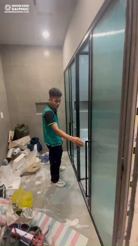 Công ty Nhôm Kính Xdoor Hoàn Thiện Lắp Đặt Phòng Tắm Kính Gymek Tại Vạn Phúc 
